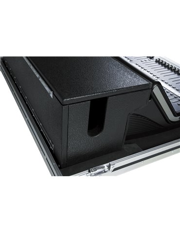 FLIGHTCASE PARA M32 CON INTERIOR + RUEDAS "GATOR GTOUR" 2