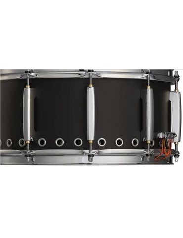 CAJA 14 x 6,5" SIGNATURE MATT MC GUIRE 2